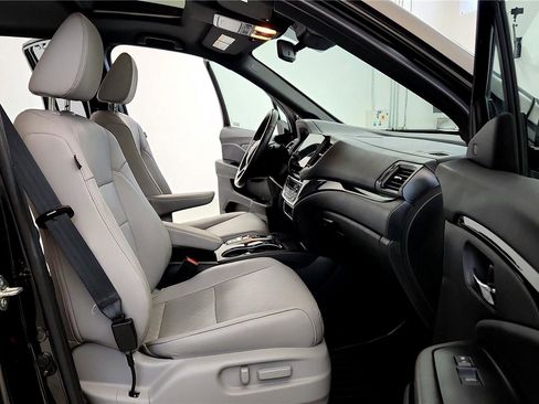 Used 2019 Honda Passport Elite image 17