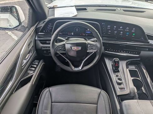 Certified 2021 Cadillac Escalade Sport w/ Driver Assist Tech Package image 18