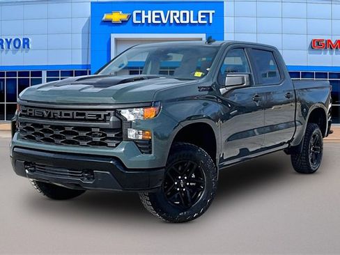 New 2026 Chevrolet Silverado 1500 Custom Trail Boss w/ Dark Appearance Package image 2