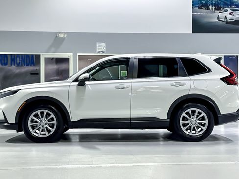 Used 2025 Honda CR-V EX image 2