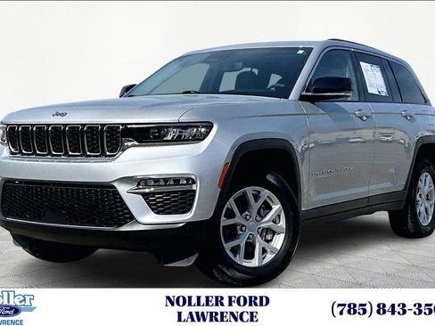Used 2023 Jeep Grand Cherokee Limited image 1