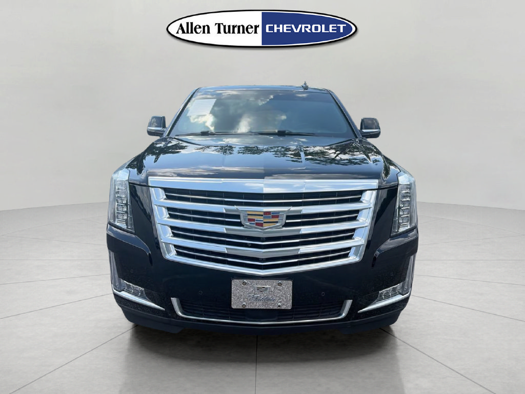 Used 2015 Cadillac Escalade Platinum AWD/4WD image 2