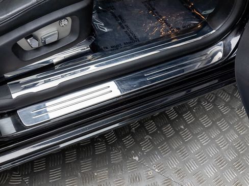 Used 2013 Rolls-Royce Ghost image 39