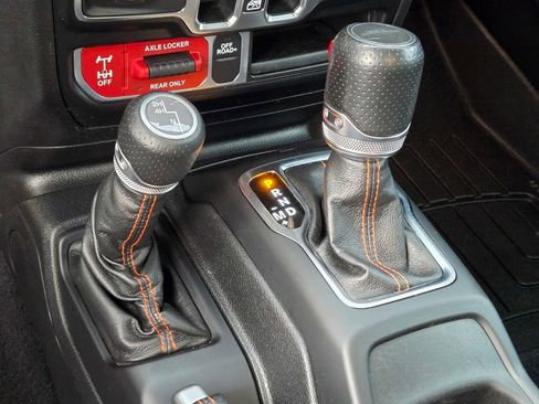 Used 2021 Jeep Gladiator Mojave image 36