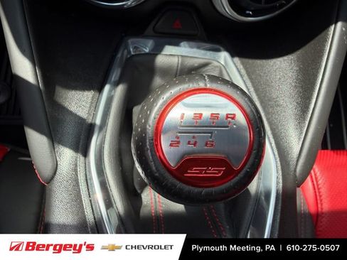 Used 2017 Chevrolet Camaro SS RWD image 5