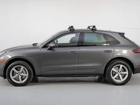 Used 2018 Porsche Macan S image 45
