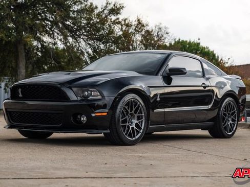 Used 2012 Ford Mustang Shelby GT500 w/ SVT Performance Pkg image 31