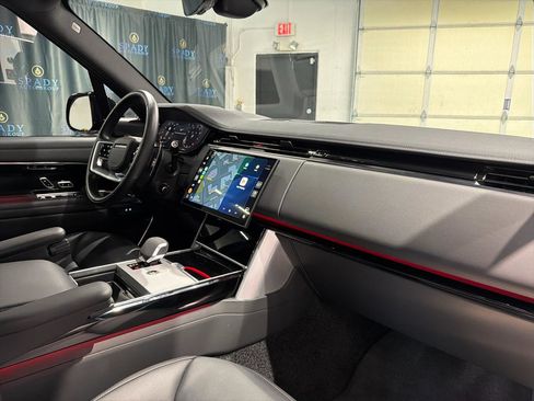 Used 2024 Land Rover Range Rover SE AWD/4WD image 35