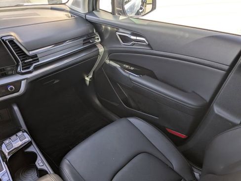 Certified 2023 Kia Sportage EX image 20