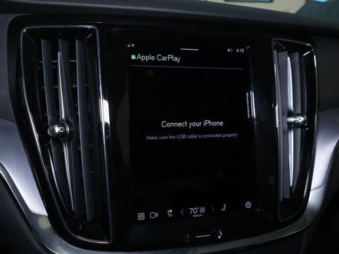 Used 2024 Volvo S60 B5 Core image 29