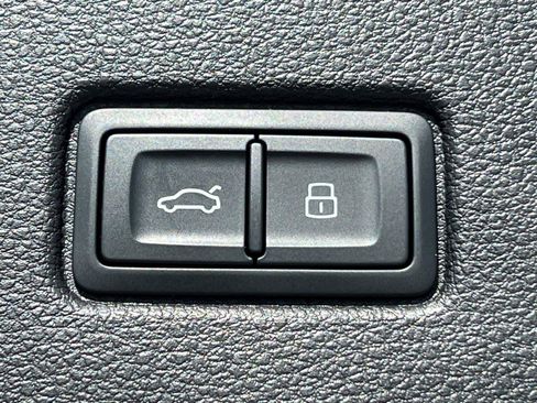 Certified 2025 Audi Q7 Premium Plus w/ Premium Plus Package image 19