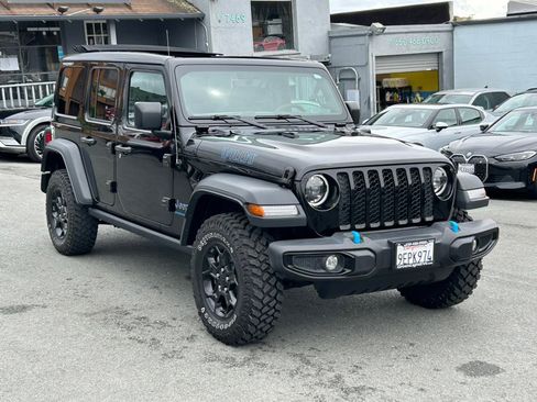 Used 2023 Jeep Wrangler Unlimited w/ Sun & Screen Package image 3