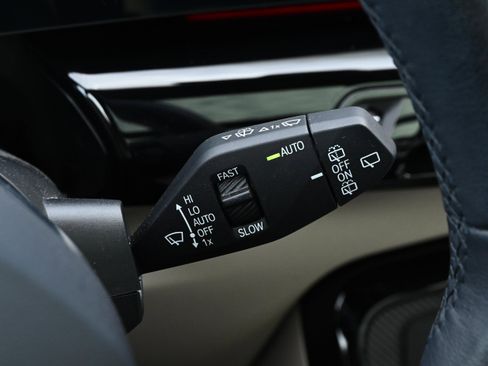 Certified 2025 BMW X1 xDrive28i w/ Technology Package image 36