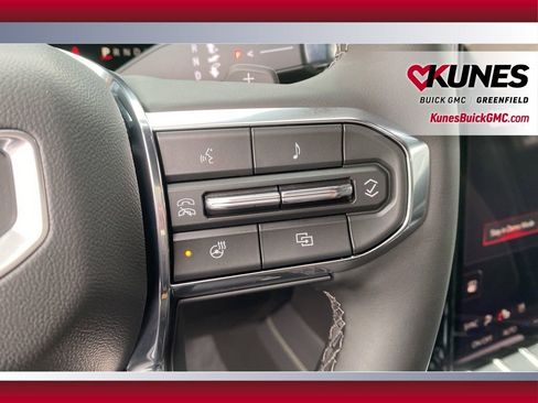 New 2026 GMC Yukon XL Elevation image 28