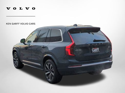 New 2026 Volvo XC90 B5 Core image 5