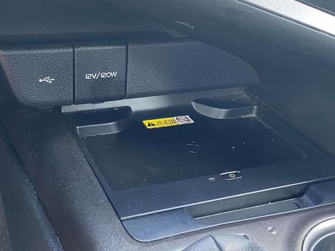 Used 2022 Toyota Camry XSE w/ Navigation Package image 28