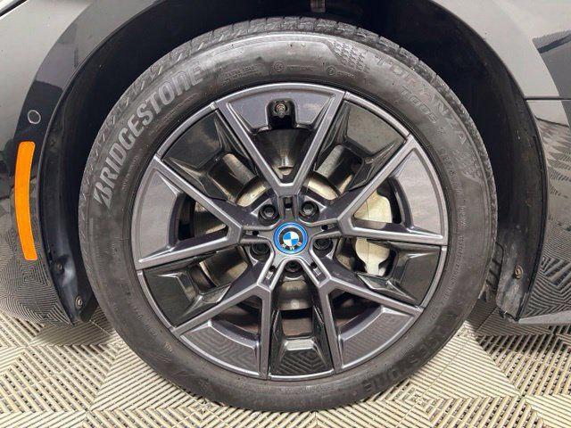 Used 2024 BMW i4 xDrive40i w/ Premium Package AWD/4WD image 23