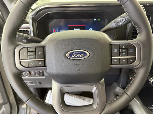 New 2026 Ford F250 Lariat w/ Black Appearance Package AWD/4WD image 23