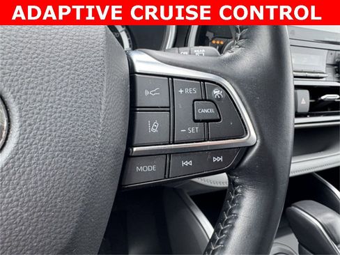 Certified 2021 Toyota Highlander XLE image 31