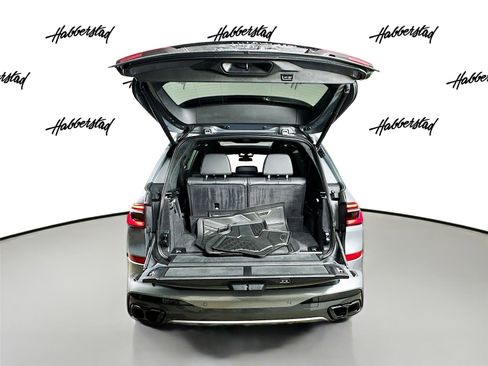 Used 2025 BMW X7 M60i w/ Executive Package image 28