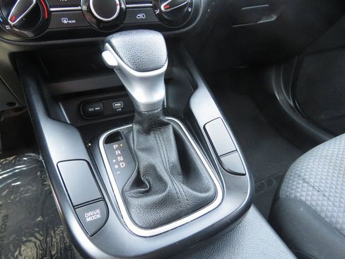 Used 2022 Kia Soul LX w/ Technology Package image 24