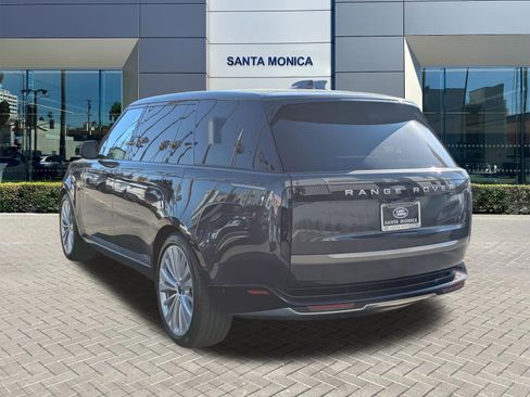 New 2026 Land Rover Range Rover Long Wheelbase SE image 7