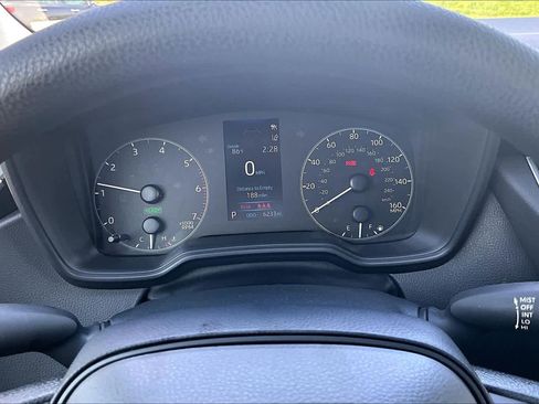 Used 2025 Toyota Corolla LE AWD/4WD image 41
