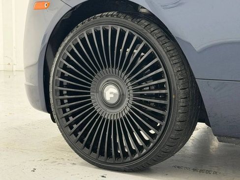 Used 2017 Rolls-Royce Dawn RWD image 42