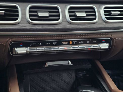 Used 2024 Mercedes-Benz GLE 63 AMG S image 32