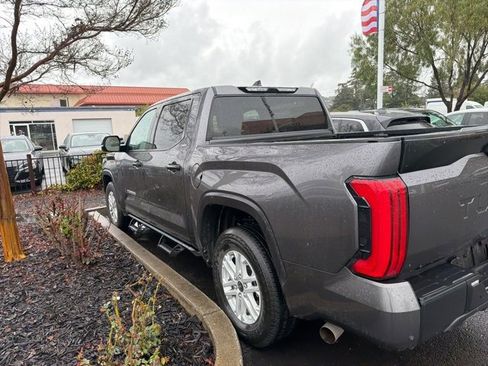 Used 2022 Toyota Tundra SR5 w/ Convenience Package image 13