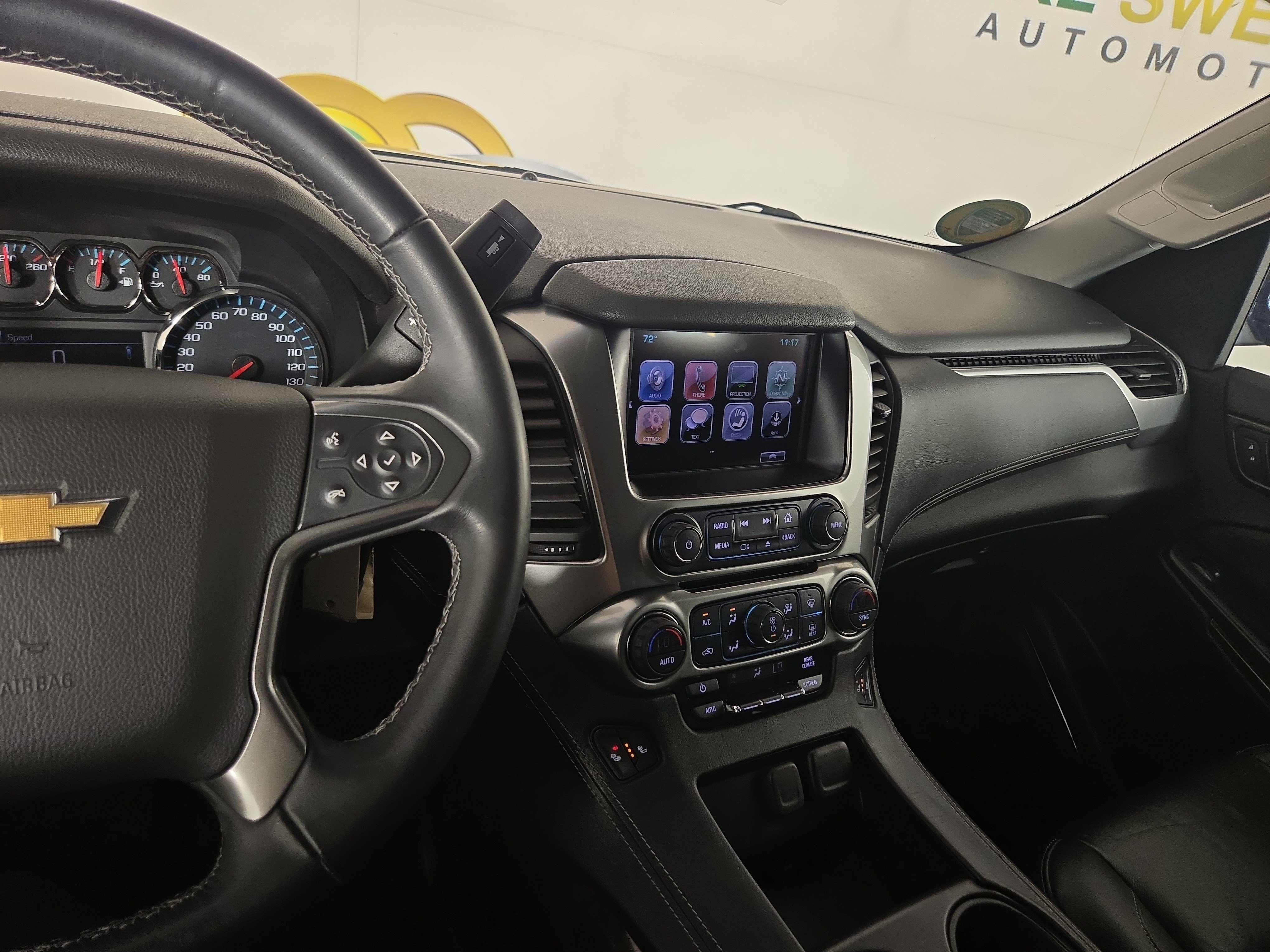Certified 2019 Chevrolet Suburban LT RWD image 24