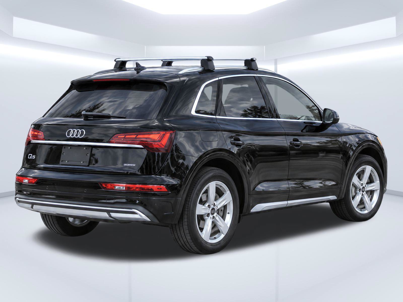Used 2023 Audi Q5 2.0T Premium w/ Convenience Package AWD/4WD image 4