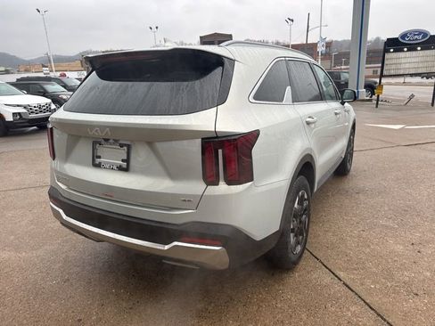 New 2026 Kia Sorento S w/ S Panoramic Sunroof Package AWD/4WD image 7