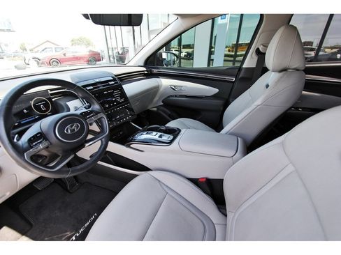 Used 2024 Hyundai Tucson Limited FWD image 32