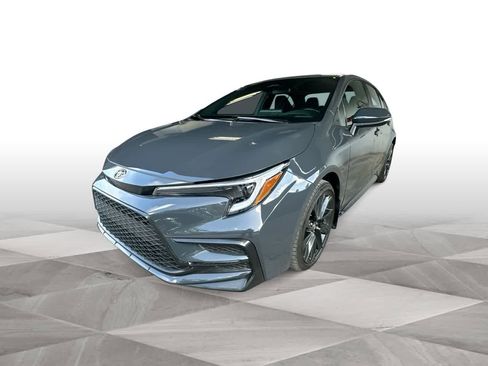 Used 2025 Toyota Corolla SE FWD image 4