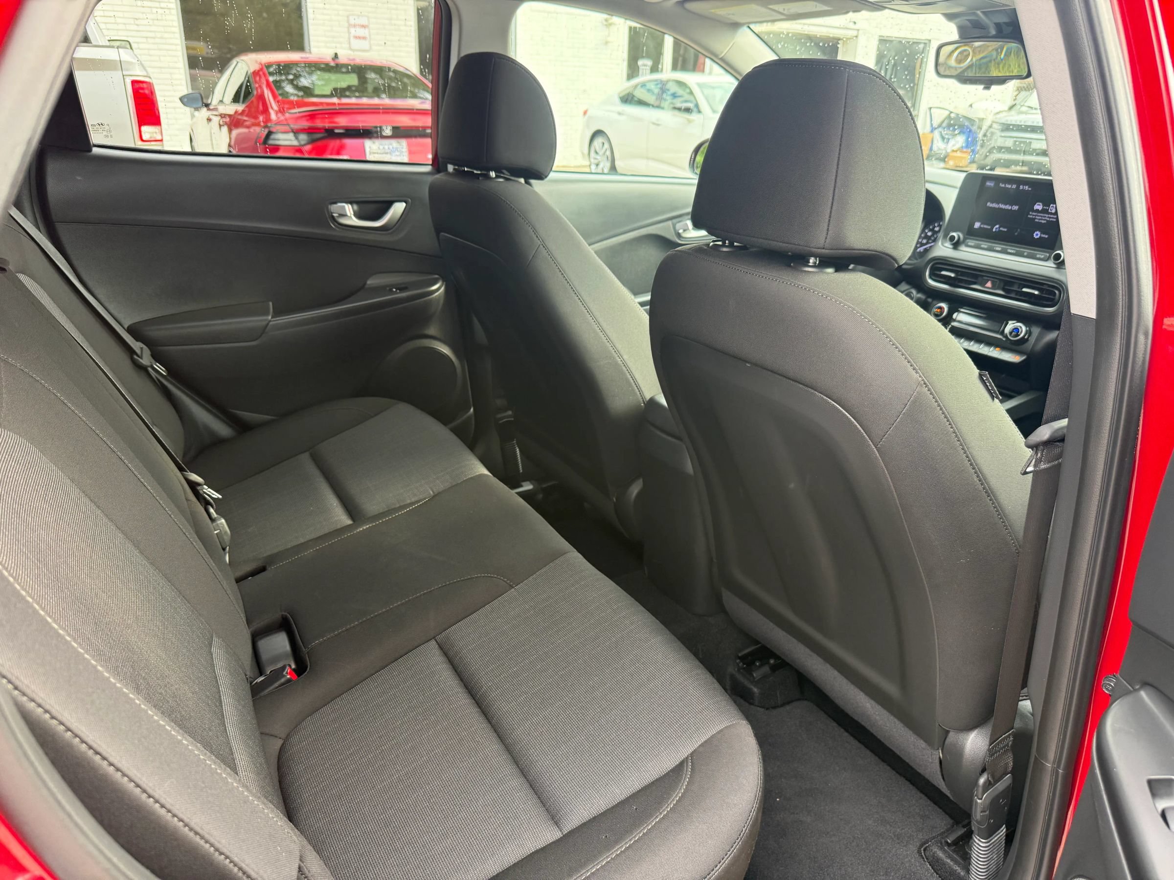 Used 2022 Hyundai Kona SEL w/ Convenience Package FWD image 12