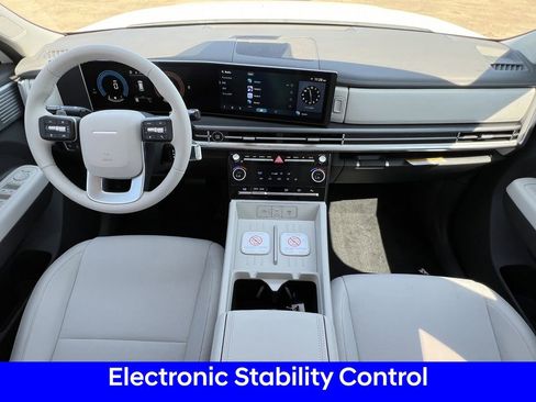 New 2026 Hyundai Santa Fe SE image 10