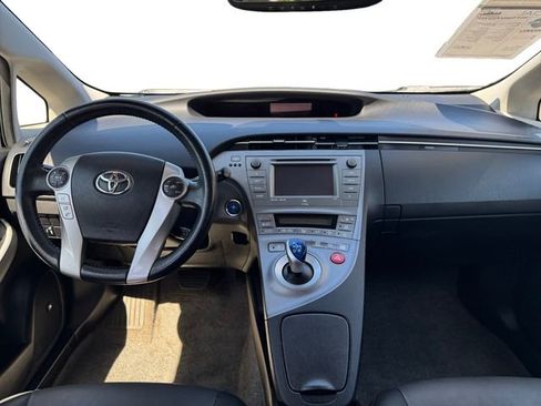 Used 2015 Toyota Prius Four FWD image 12