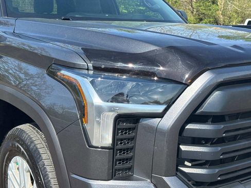 Used 2025 Toyota Tundra SR5 w/ SR5 Convenience Package AWD/4WD image 10