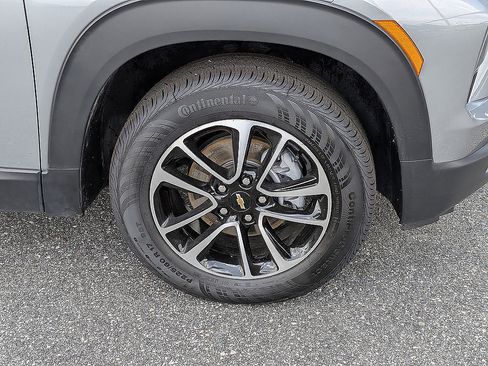 Certified 2025 Chevrolet TrailBlazer LT AWD/4WD image 10