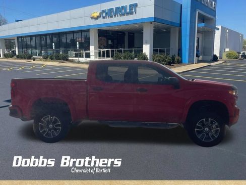 Used 2020 Chevrolet Silverado 1500 Custom w/ Custom Value Package RWD image 9