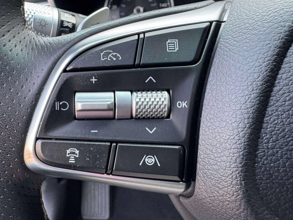 Certified 2026 Genesis G70 2.5T AWD/4WD image 23