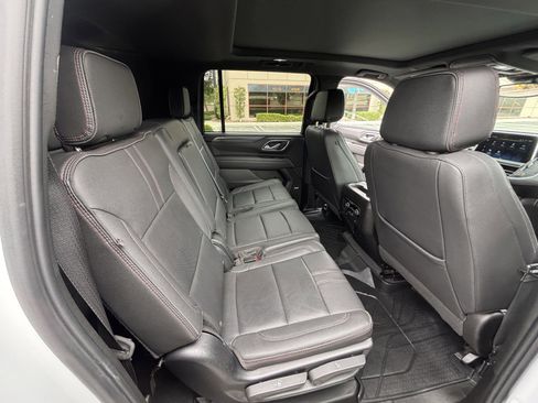 Used 2023 Chevrolet Suburban RST w/ Luxury Package AWD/4WD image 12
