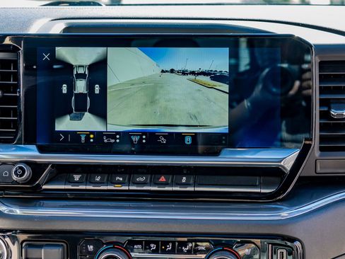 Used 2024 Chevrolet Silverado 3500 High Country w/ High Country Premium Package image 26