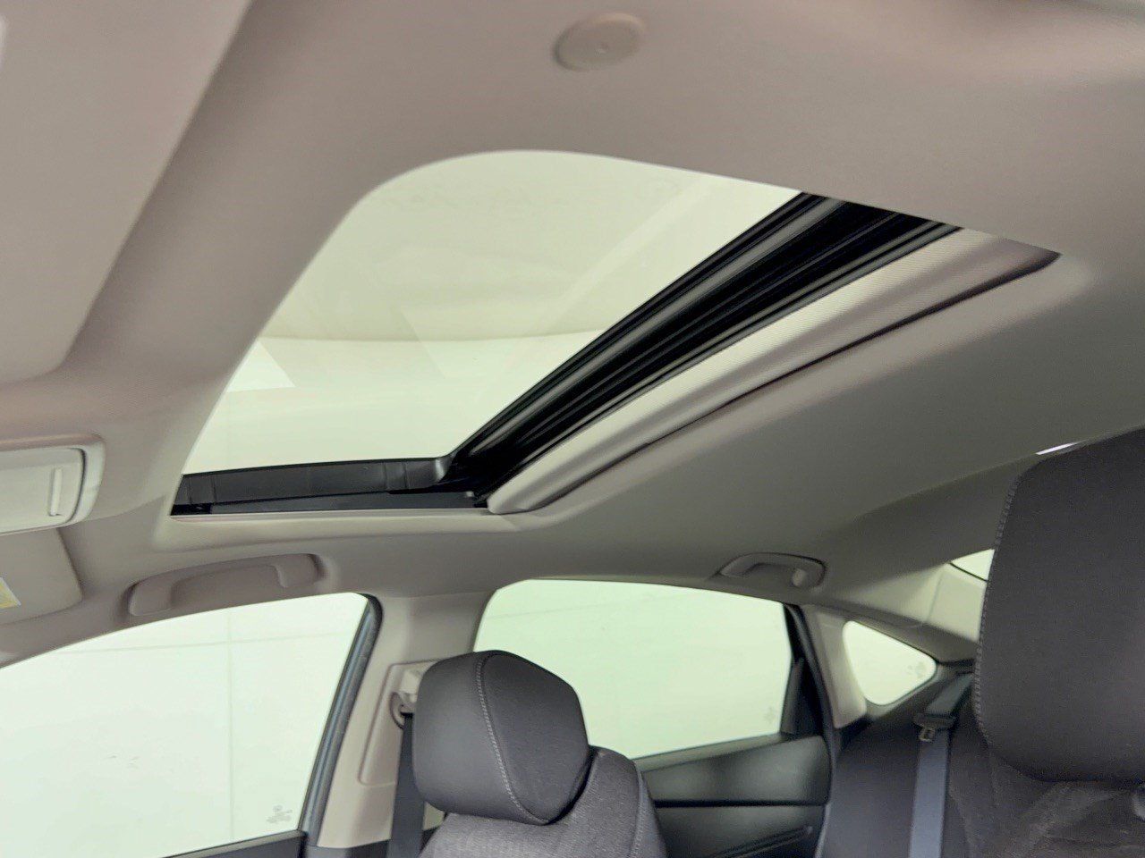 Used 2025 Honda Accord SE image 27