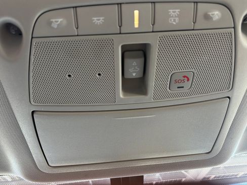 Used 2019 Nissan Pathfinder Platinum FWD image 34