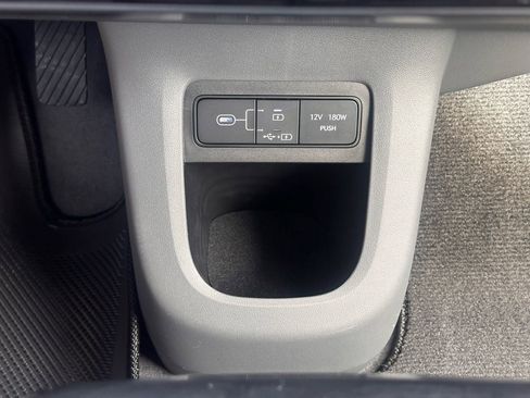 Used 2025 Hyundai Ioniq 5 SEL image 30