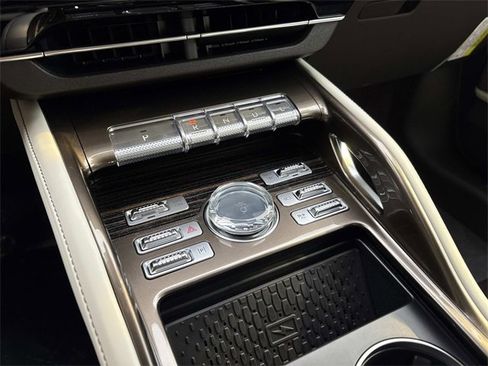 New 2026 Lincoln Nautilus Black Label w/ Jet Appearance Package image 30