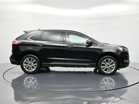 Used 2024 Ford Edge Titanium image 5