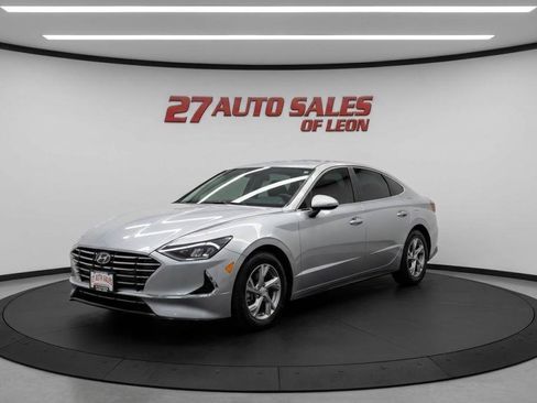 Used 2022 Hyundai Sonata SE FWD image 1